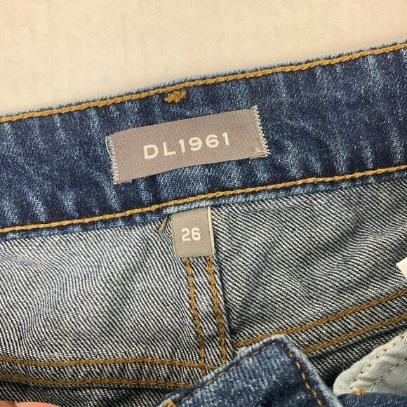 DL1961 Womens Cotton Denim Mini Skirt Blue Distressed Frayed Hem Pockets Size 26 - Picture 4 of 11